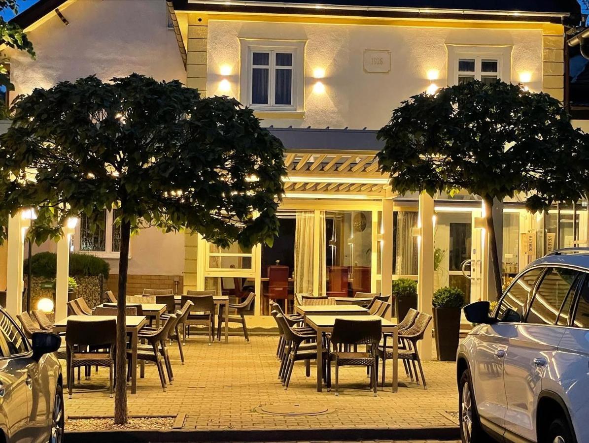 Hotel-Gasthof Huettensteinach Sonneberg Exterior photo