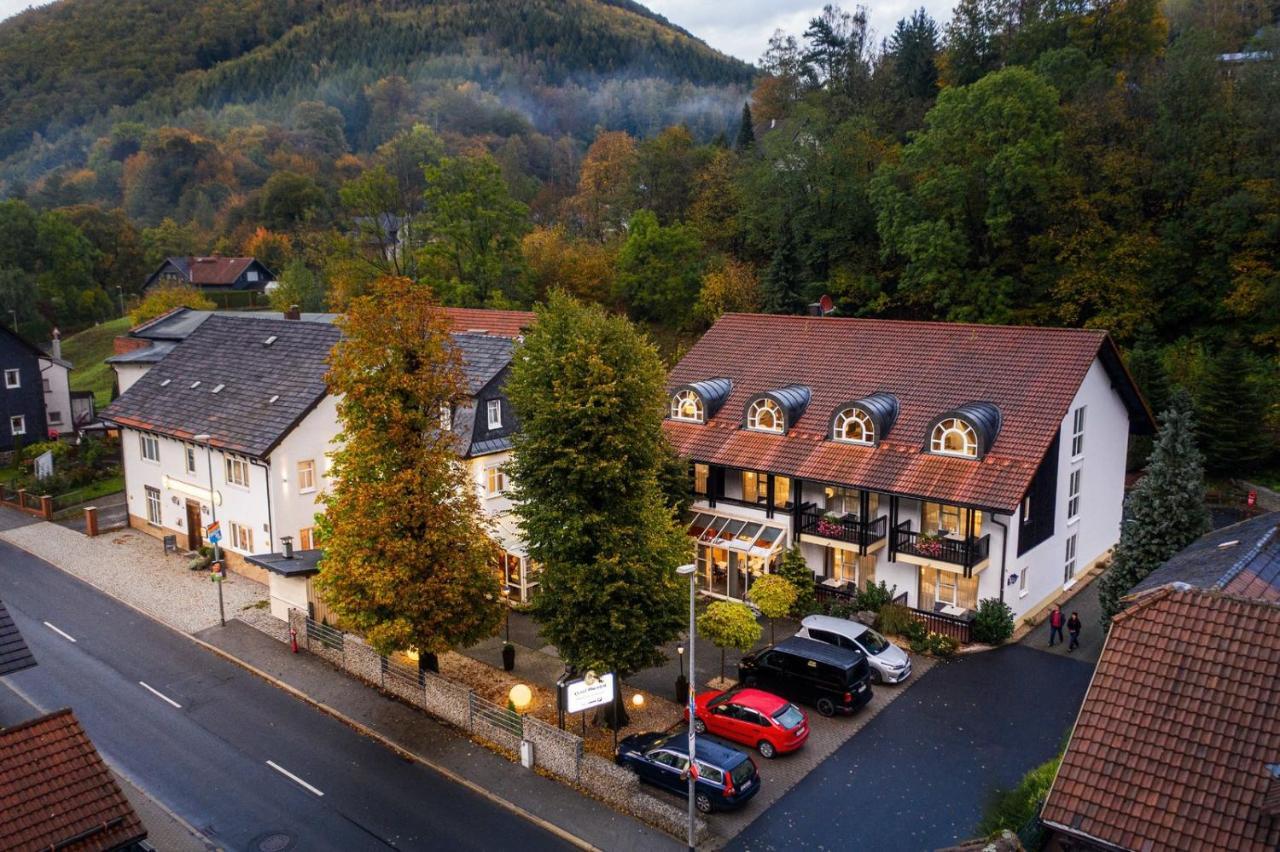Hotel-Gasthof Huettensteinach Sonneberg Exterior photo